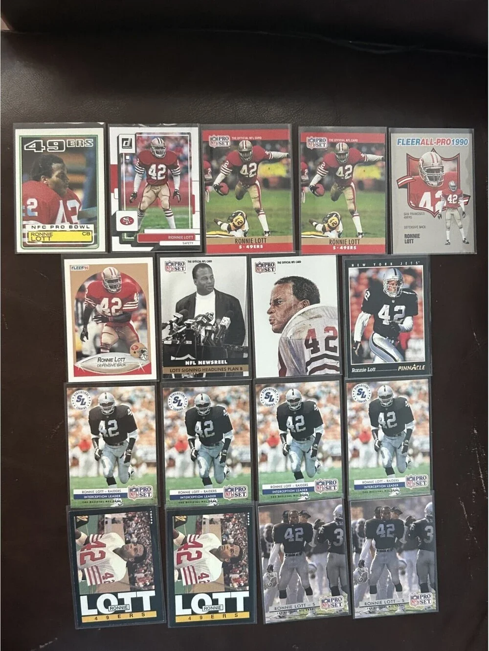 HOF 49ERS CORNER BACK/SAFETY RONNIE LOT VINTAGE COLLECTION 17 CARD LOT NM